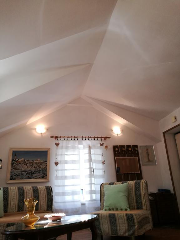 Apartments Kuca Mala Split Luaran gambar