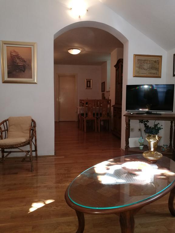 Apartments Kuca Mala Split Luaran gambar