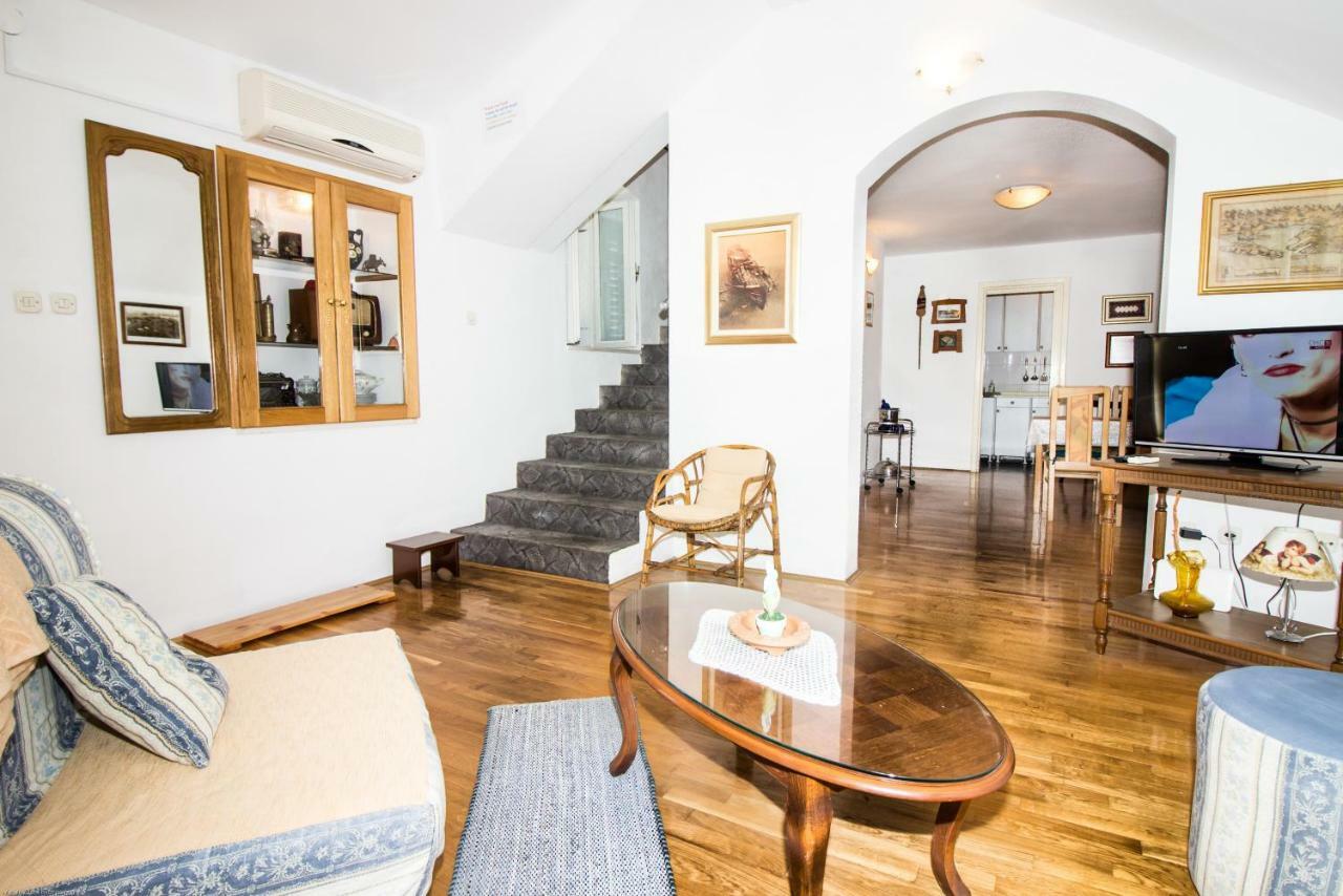 Apartments Kuca Mala Split Luaran gambar